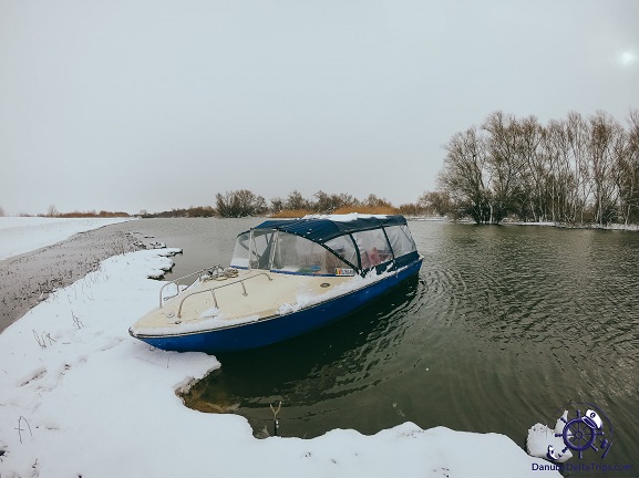 Excursii cu barca in Delta Dunarii